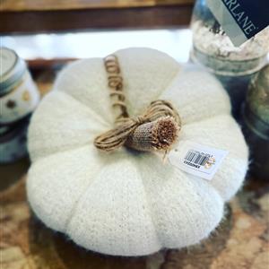 Pumpkin - White Knitted Pumpkin